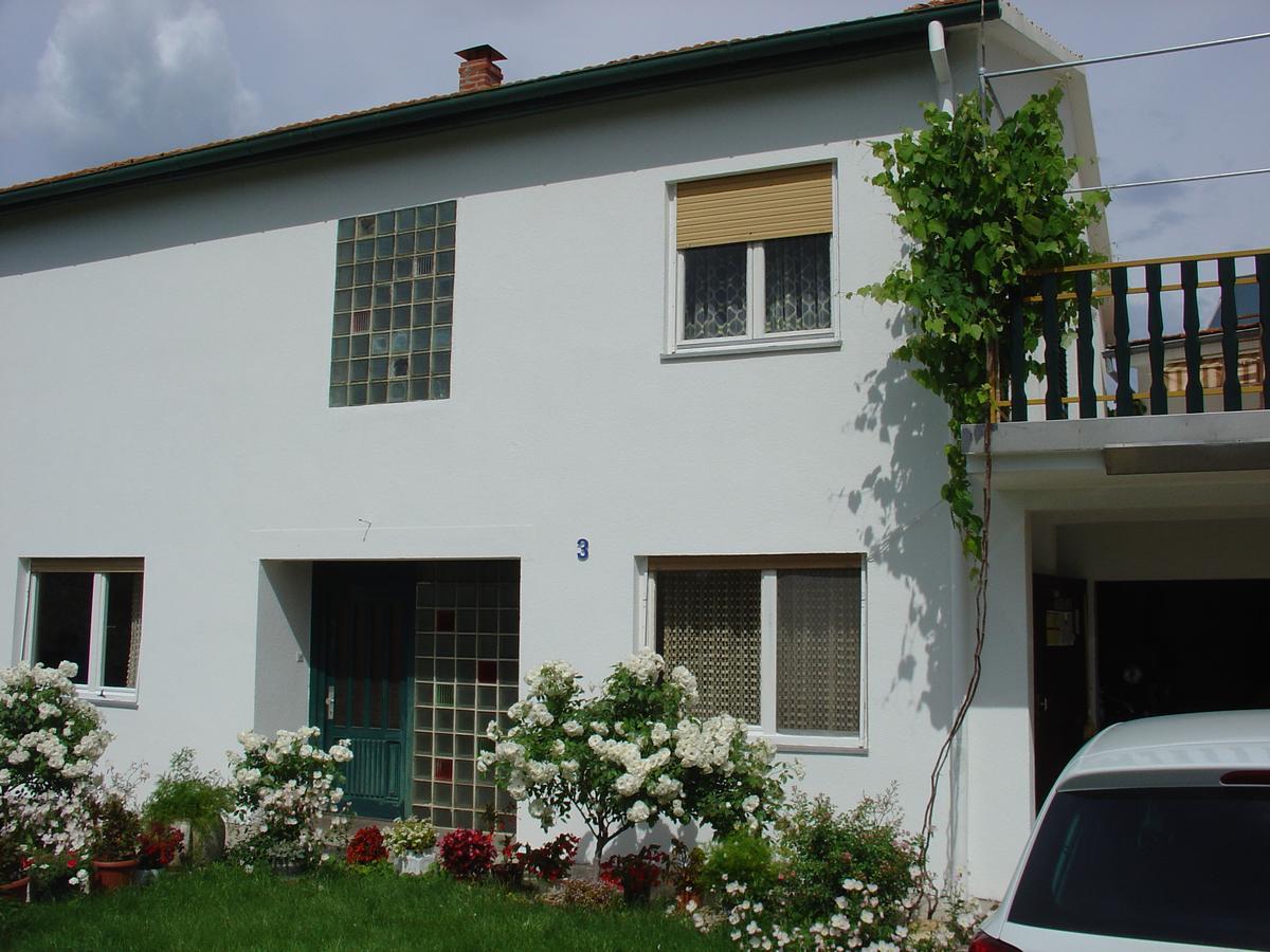 Apartments And Rooms Mirjana Bibinje Buitenkant foto